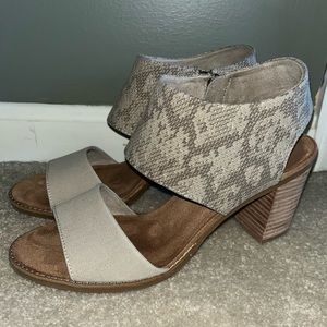 TOMS Women's Suede Majcut